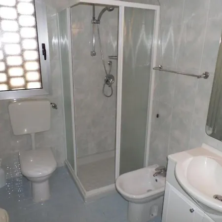 Space And Comfort For Everyone Near The דירה